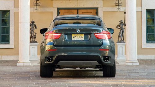 Everyone Talked About the BMW X6, But the Infiniti FX35 Deserved More Credit