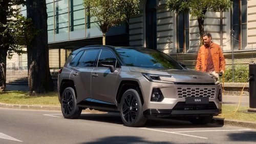 Mazda, Mazda CX-5, Toyota, Toyota RAV4, Why This Man Thinks the Mazda CX-5 Is Better Than the Toyota RAV4 for One Good Reason