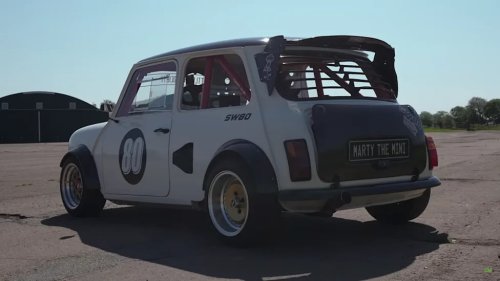 MINI, Ferrari, Classic Mini Destroys Tuned Ferrari 488 In Wild Drag Race Battle