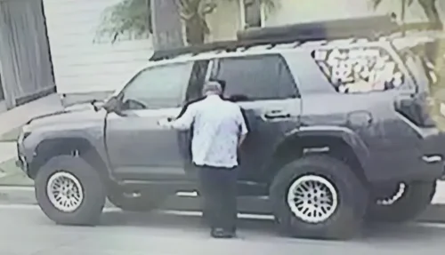 Toyota, Toyota 4Runner, Surfer's Customized 2025 Toyota 4Runner Stolen at Huntington Beach While He Was in the Water