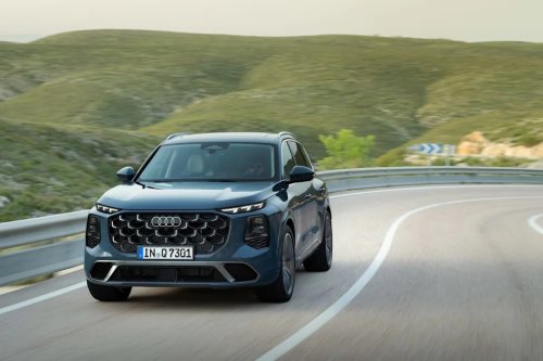 See Exterior Pics of the 2027 Audi Q7