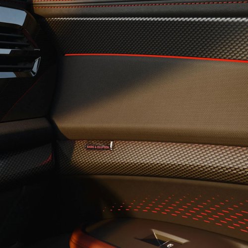 View Photos of the 2027 Audi SQ7