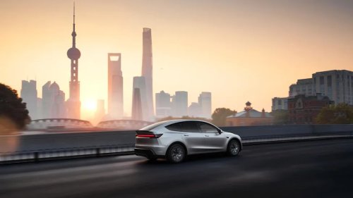 View Photos of the 2027 Tesla Model Y L