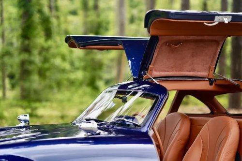 Signature Autosports' 300 SL Gullwing Is Really Just A Chrysler
