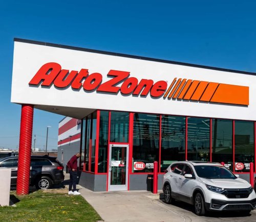 A Woman Was Left To Diagnose the Issue With Her Car Herself at an Auto Zone Garage