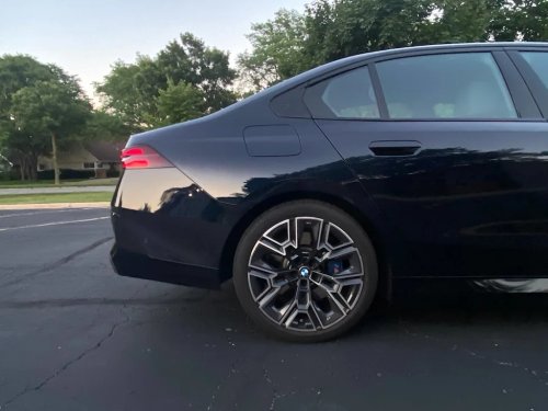 The BMW 550e xDrive's Hidden Strength: Why This Plug-In Hybrid Might Be the Brand's Best All-Rounder