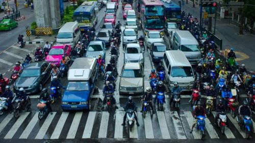 Motorcycle Lane Splitting Vs. Lane Filtering: What's The Difference?