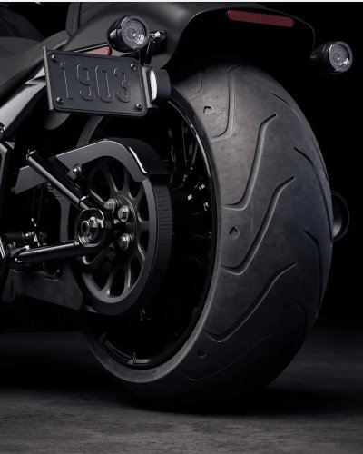 Harley-Davidson’s Most Chopper-Like Cruiser Gets a Rare Blacked-Out Uplift
