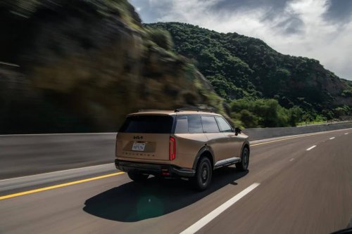 Kia, Test-Driving the 2027 Kia Telluride