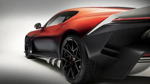 838-HP Aston Martin Valen Is A V12-Powered Monster With A Radical Carbon-Fiber Body