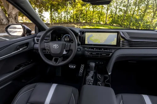 Toyota, Toyota Camry, Lexus, Same engine, $20,000 less: why the 2026 Toyota Camry beats its Lexus twin