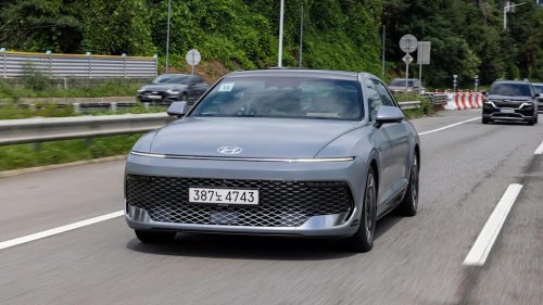 Hands-On Review: Hyundai’s New Pleos Infotainment System Could Set a New Automotive Standard