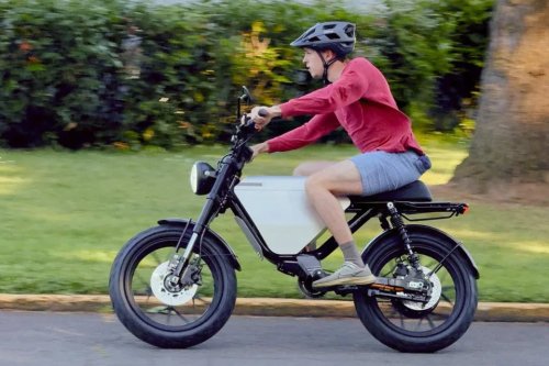 The ONYX RCR 80V ‘E-bike’ Is Your Gateway To True Motorcycling Fun