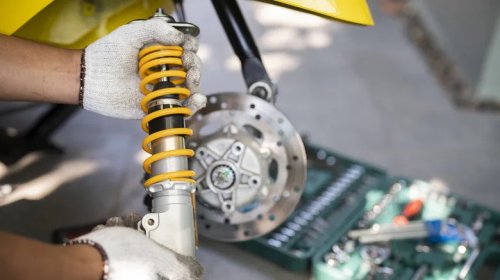 Shocks Vs. Struts: Here's The Difference
