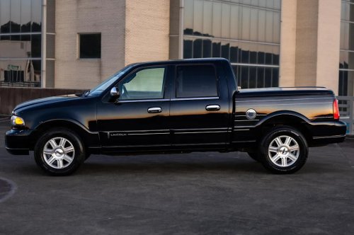 Lincoln, This No-Reserve Lincoln Blackwood Luxury Truck Could Be Yours