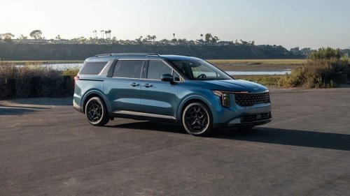Kia, Kia Carnival, Chrysler, PHEV, Kia Carnival Hybrid Vs. Chrysler Pacifica PHEV: 5 Key Differences