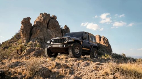Jeep, Jeep Wrangler, Jeep's Newest Wrangler Is a Laredo Sporting Cowboy Hats and Lassos