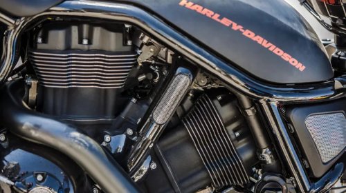 What's The Difference Between Harley-Davidson Evolution & Revolution Big Twin Engines?