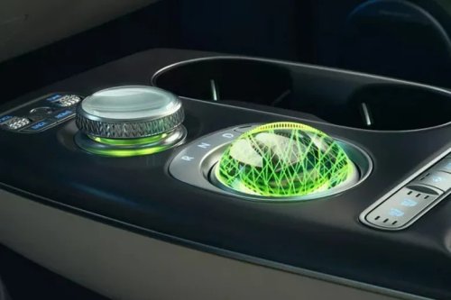 Genesis GV60's Glowing Orb Shifter Is Ridiculous And Completely Unnecessary, And I Couldn't Possibly Love It More