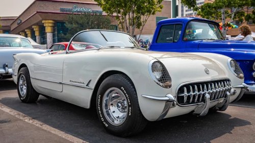 What Is The Corvette Wave And Are You Doing It Right?