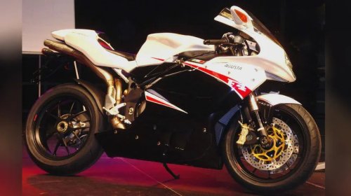 Honda, 5 Motorcycles Quicker Than The Honda CBR1100XX