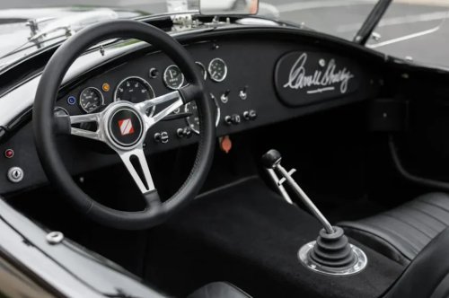 Roush-Powered Superformance MkIII Cobra Replica Draws Attention at Auction