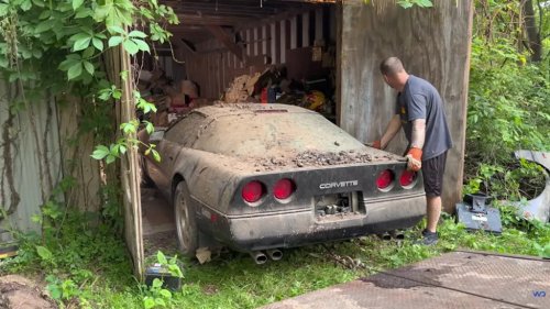 Grandpa Cries After His Abandoned C4 Corvette Runs Again Following 20 Years in Storage