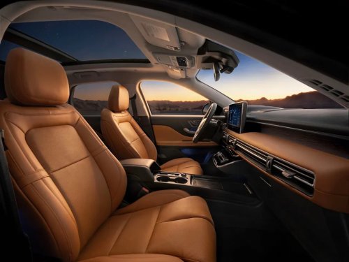 Lincoln, SUV, 2027 Lincoln Corsair Keeps the Compact Luxury SUV Alive with a Standard Hybrid Powertrain