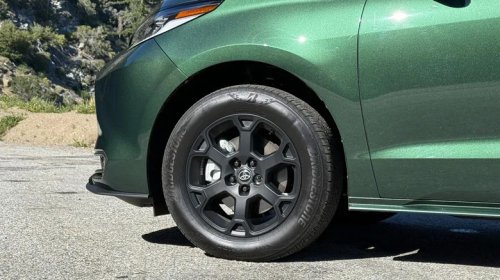Toyota's 2026 Sienna Is The Hybrid Minivan To Beat (And This Could Be The Best Trim)