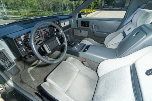 Pontiac, Barely Driven: This 5,684-Mile 1987 Pontiac Fiero SE Is a True 1980s Time Capsule