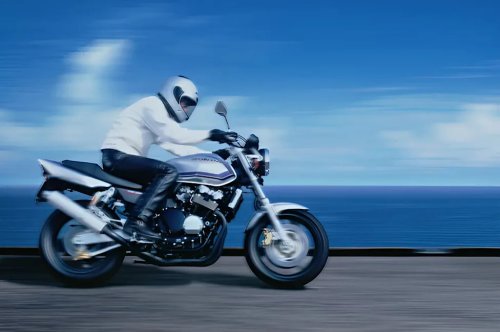 Honda’s New Small, Affordable Retro Moto Is Super Rider-Friendly Too