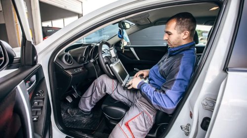 Do Independent Shops Have The Same Vehicle Data Access As Dealerships? It's Complicated