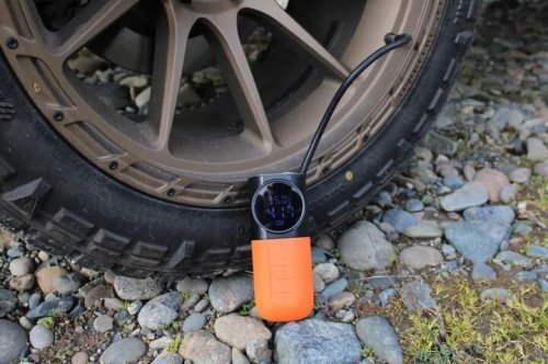 Wave Goodbye to Roadside Stress with This Compact Tire Inflator