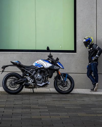 Suzuki Treats Its Middleweight Street Motos to a Striking Heritage Overhaul