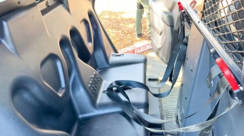 Do The Back Of Police Cars Have Seat Belts?