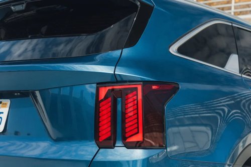 View Exterior Photos of the 2025 Kia Sorento Hybrid