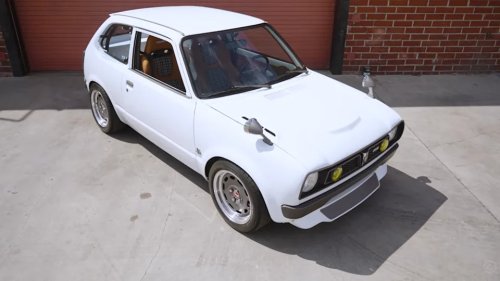 This 1974 Honda Civic RS Restomod Hides A High-Revving Type R Secret