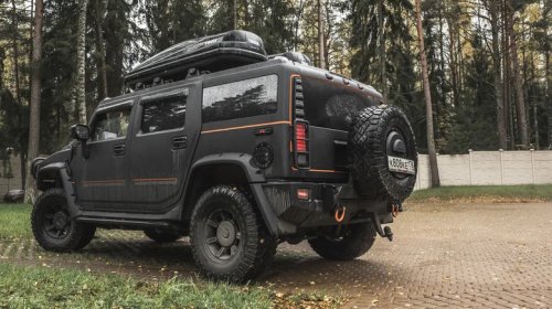 12 Cars With Rear-Mounted Spare Tires That Aren't Jeeps