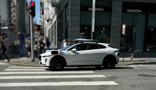 Driverless Taxis Are Calling 911 On Sleeping Passengers