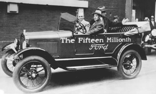 Ford, Ford Celebrates the Nation’s 250th at Washington, D.C.’s Union Station With a Historic Car Exhibit
