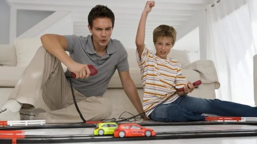 There Are Die-Hard Slot Car Fans Out There Keeping The Hobby Alive