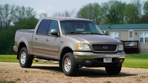 Ford, Why Is Ford's Modular 4.6-Liter 2-Valve V8 Engine So Reliable?