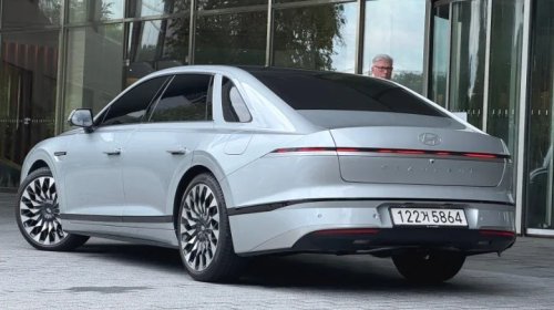 The Korean-Market Hyundai Grandeur Looks Awesome But Sucks To Drive
