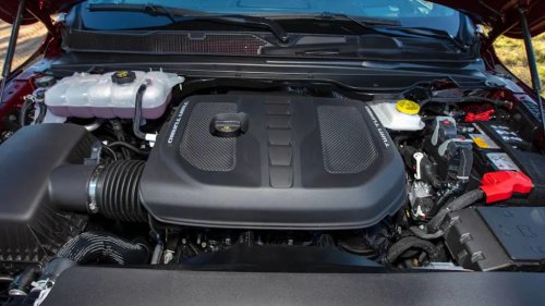 Ram 1500 Turbo Six vs Ram 1500 Hemi V8: Which is Right For You?