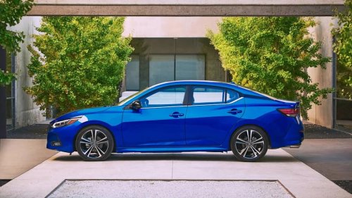 2022 Hyundai Elantra vs 2022 Nissan Sentra: Which One Is More Reliable? There's One Clear Winner