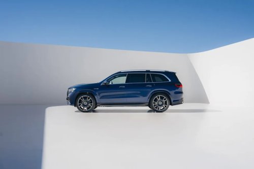 See Exterior Pics of the 2027 Mercedes-AMG GLS63