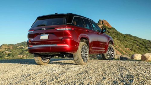 Honda, Honda CR-V, Jeep, Jeep Grand Cherokee, SUV, 2026 Honda CR-V vs. Jeep Grand Cherokee: The Smaller SUV Wins Where It Counts