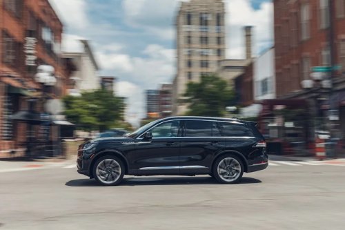 Lincoln, A Closer Look at the 2026 Lincoln Aviator Reserve Exterior (Photo Gallery)