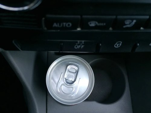 15 Things You Should Definitely Never Keep in Your Car