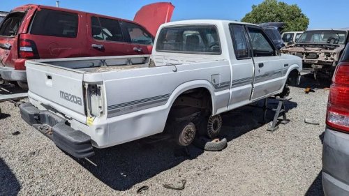 Junkyard Find: 1992 Mazda B2200 SE-5 Cab Plus